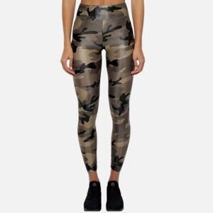 Koral Lustrous High Rise Camo Leggings Sz S